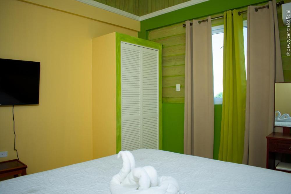 Ivs Bed And Breakfast Kingston Ngoại thất bức ảnh