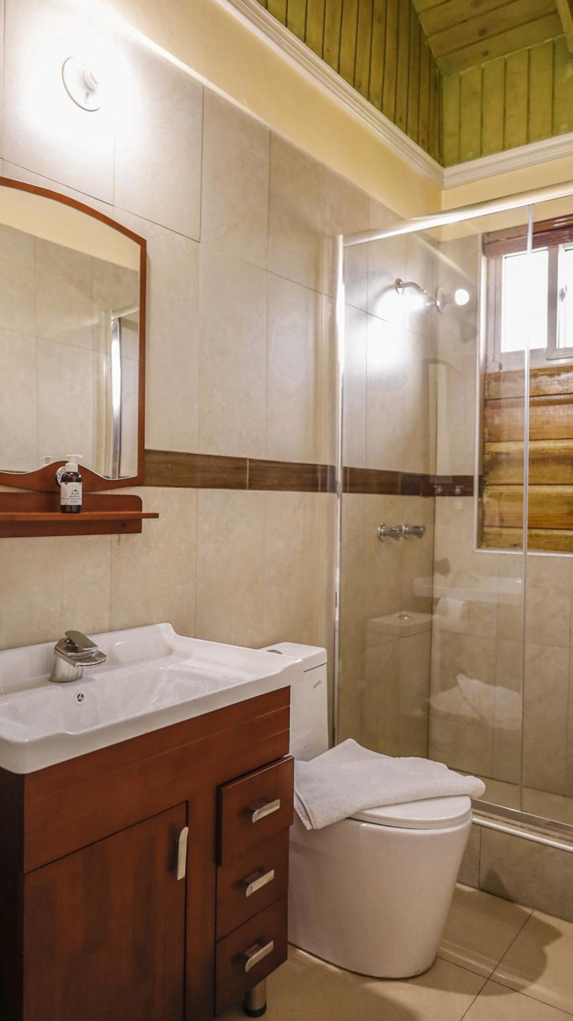Ivs Bed And Breakfast Kingston Ngoại thất bức ảnh