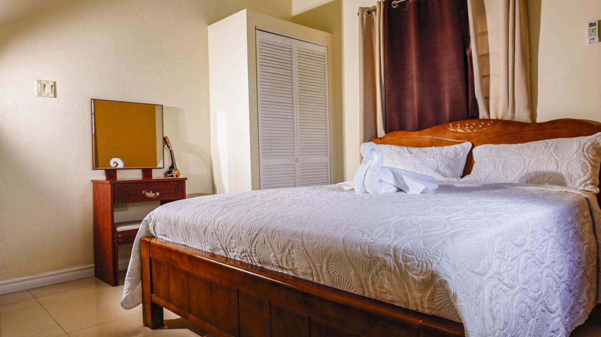 Ivs Bed And Breakfast Kingston Ngoại thất bức ảnh